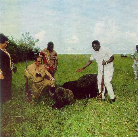 906. tito - gnu.jpg